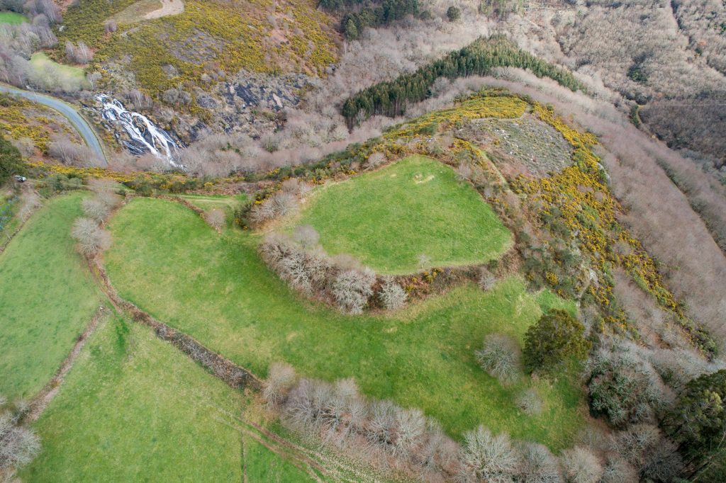 Fotografía aérea do Castro das Fervenzas